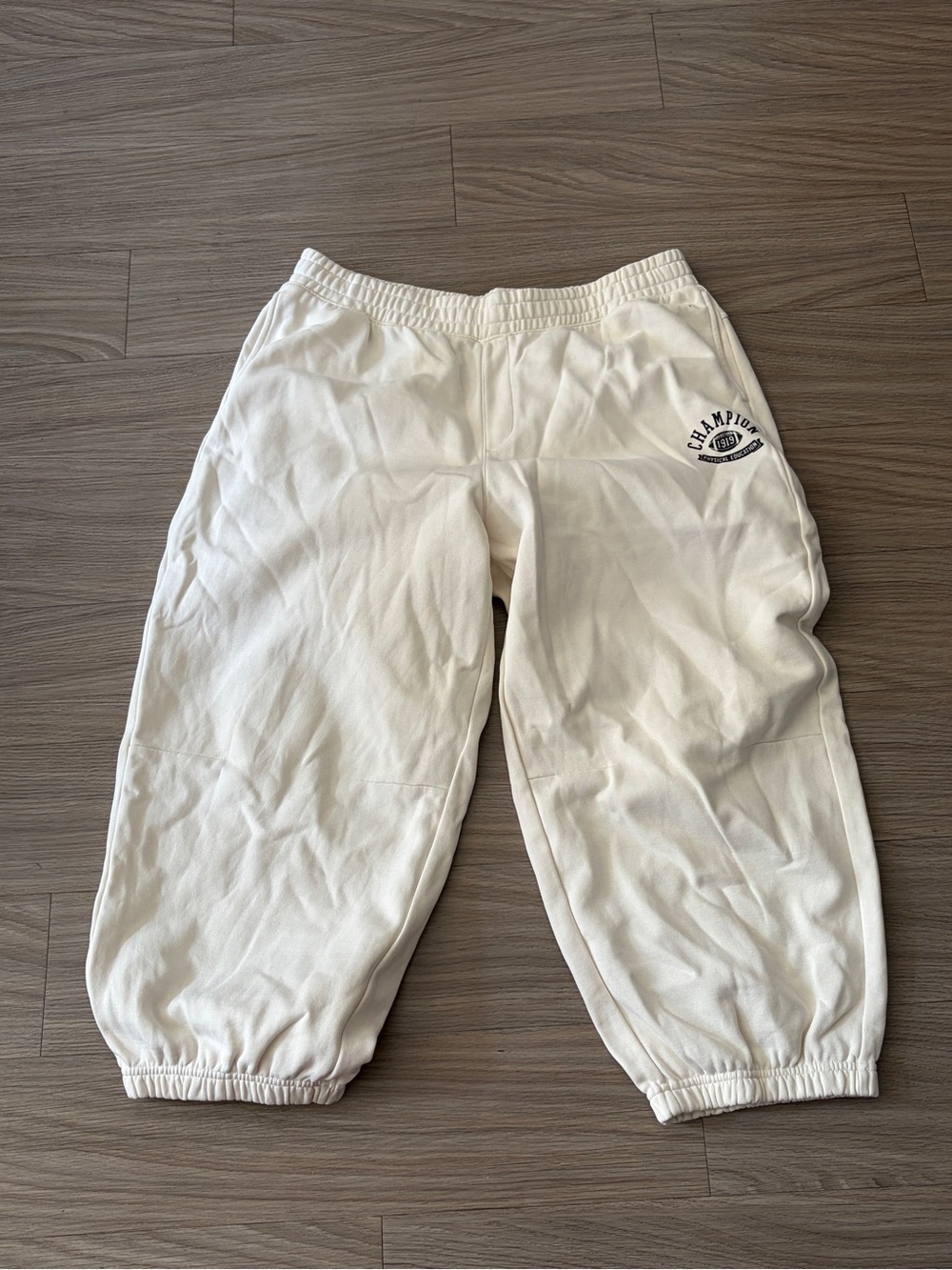 Champion Off-White Sweat Joggers with Elastic Ankles